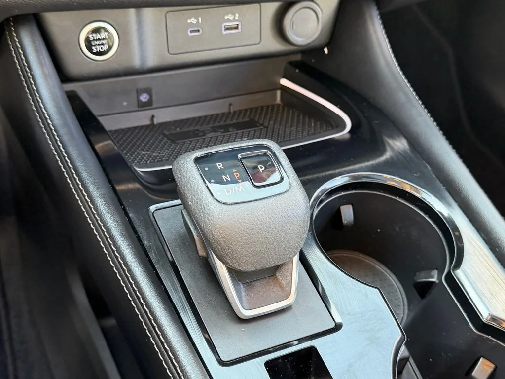 Used 2023 Blue Nissan Platinum image 23