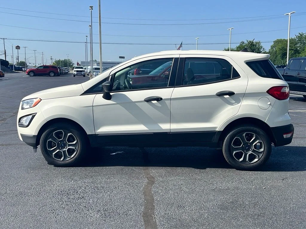 Used 2021 White Ford S image 4