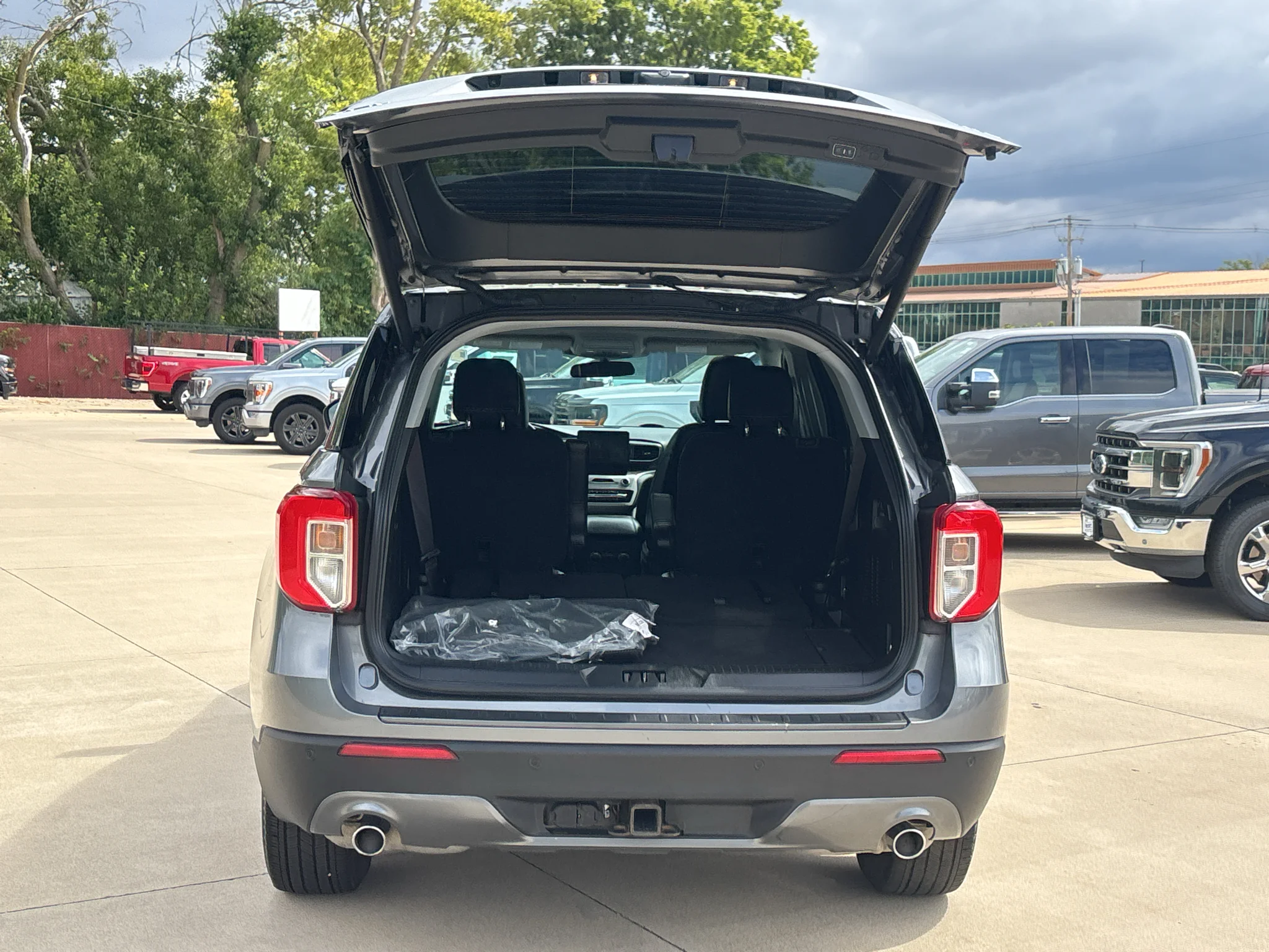 Used 2024 Carbonized Gray Metallic Ford XLT image 11