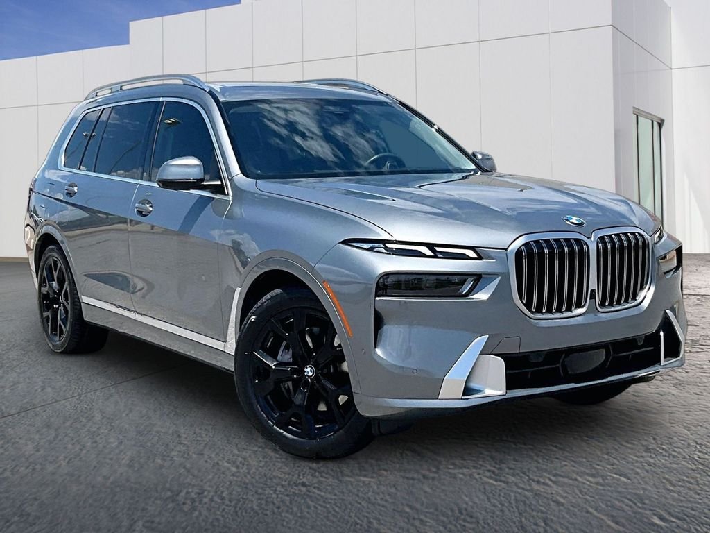 Used 2023 Gray BMW xDrive40i image 9