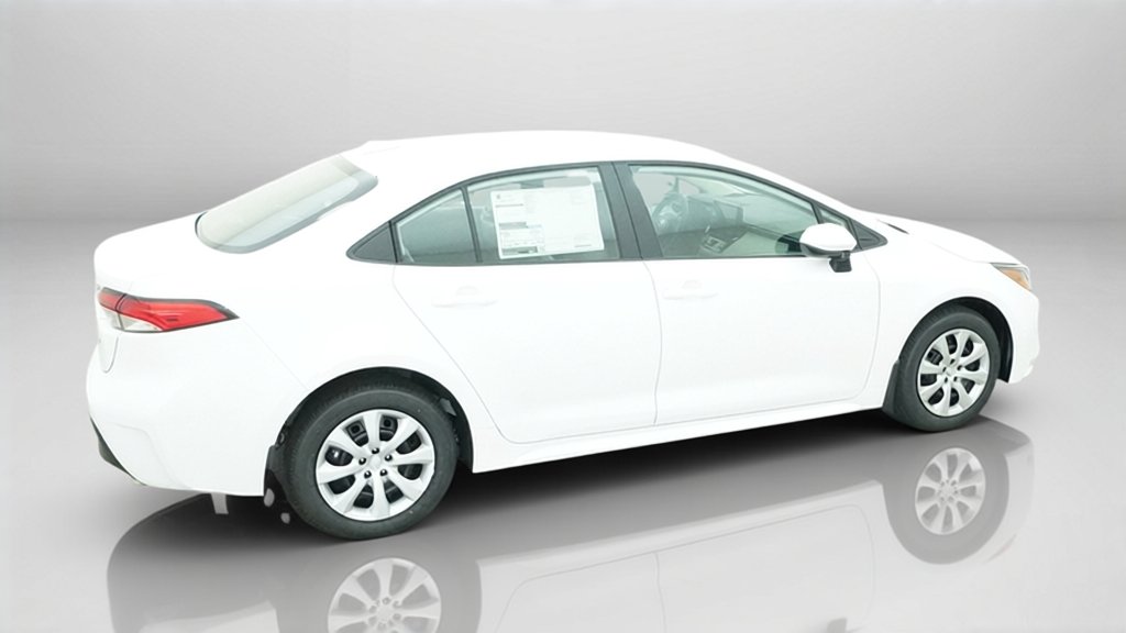 New 2027 Ice Cap Toyota LE image 8
