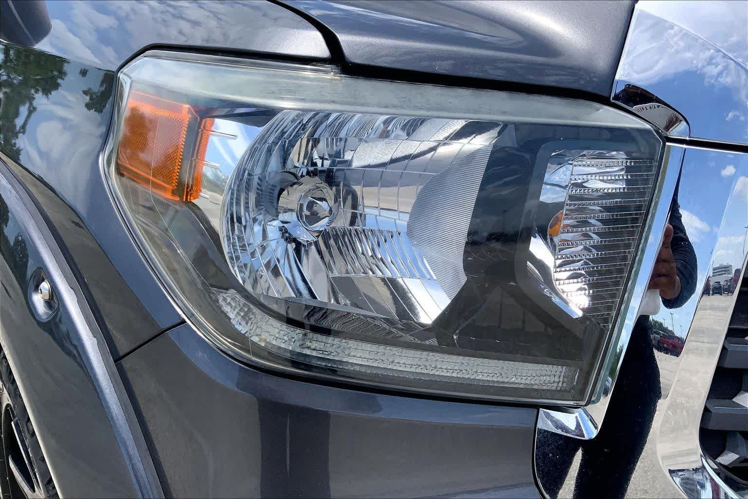 Used 2021 Magnetic Gray Metallic Toyota SR5 image 27