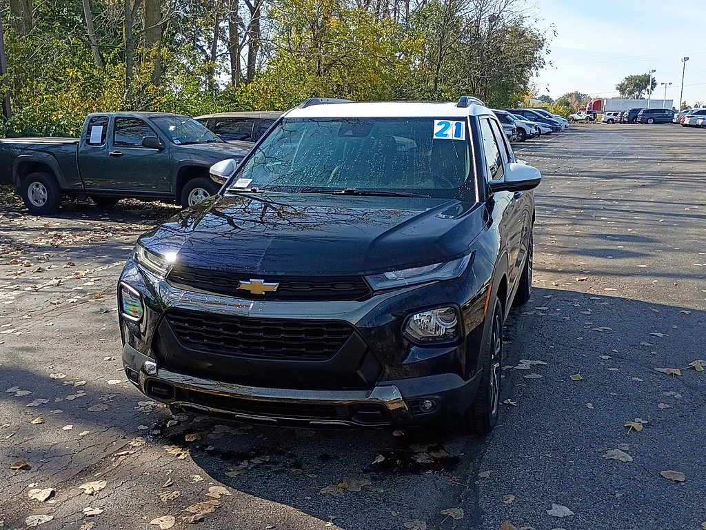 Used 2021 Midnight Blue Metallic Chevrolet ACTIV image 7