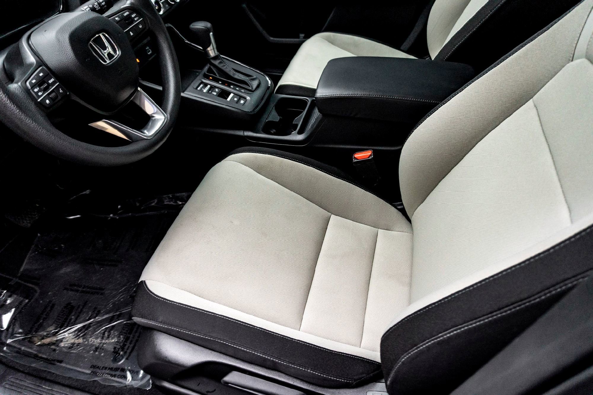 Used 2025 Platinum White Pearl Honda LX image 14