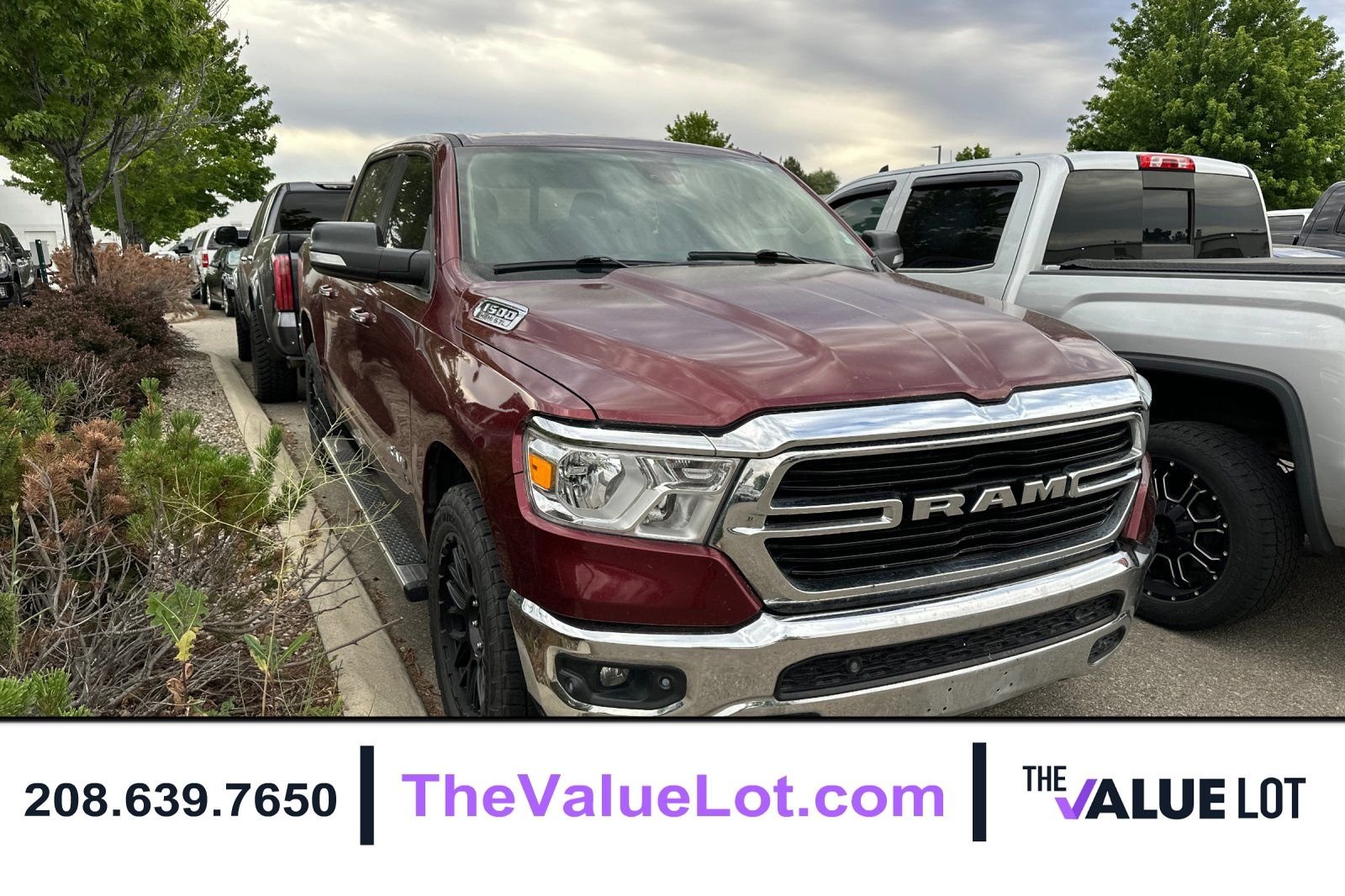 2019 RAM 1500 Big Horn/Lone Star 4x4 Crew Cab 5'7's photo