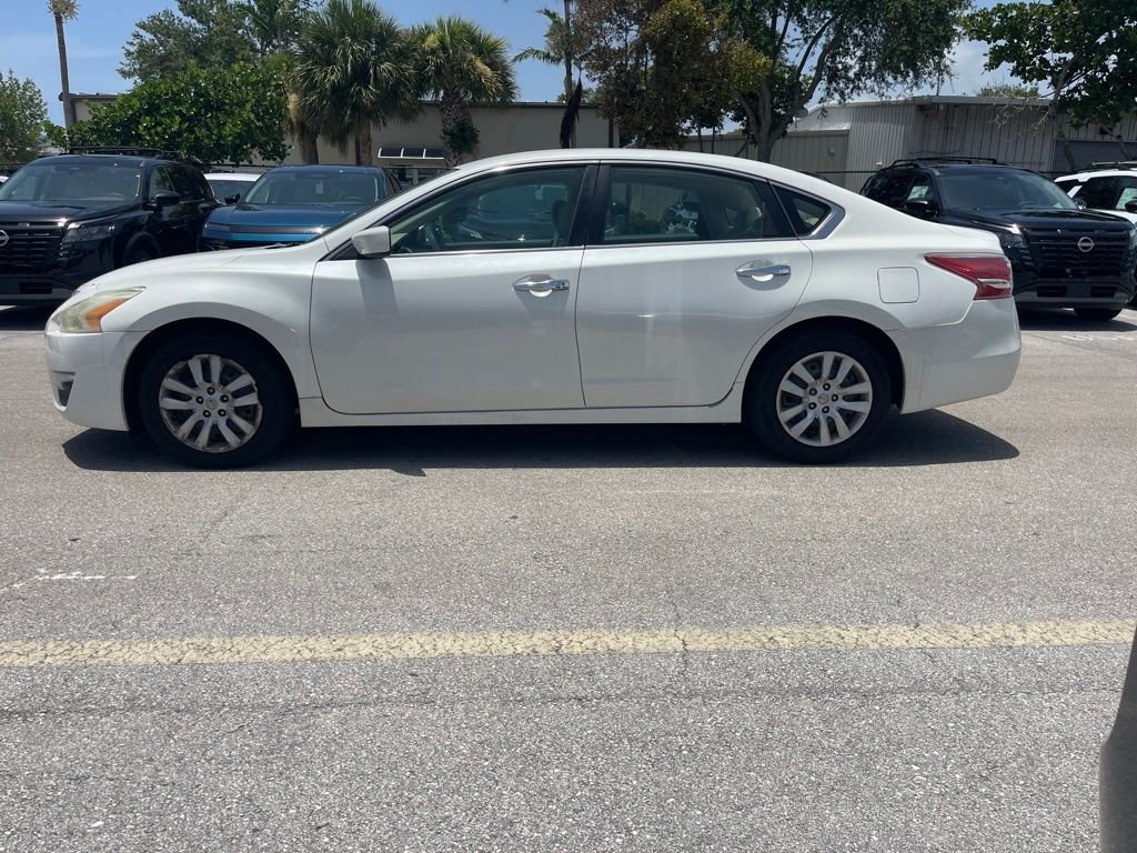 Used 2013 Nissan Altima Sedan S with VIN 1N4AL3AP3DC107854 for sale in Delray Beach, FL