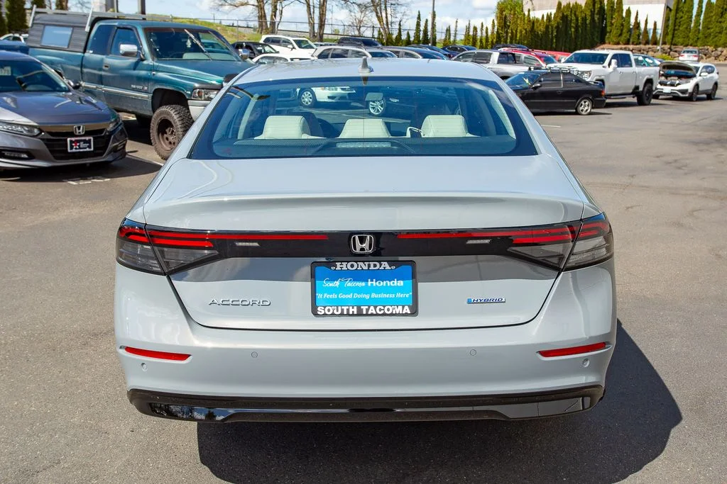 New 2026 Urban Gray Pearl Honda EX-L image 7