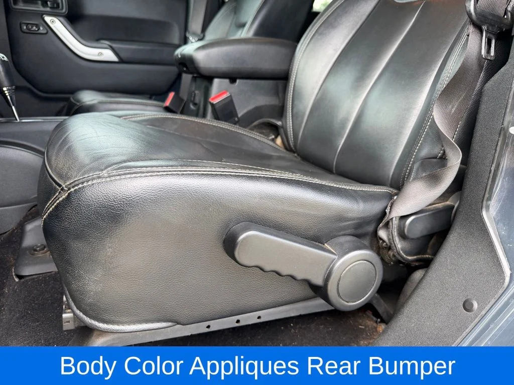 Used 2017 Black Jeep Unlimited Sahara image 23