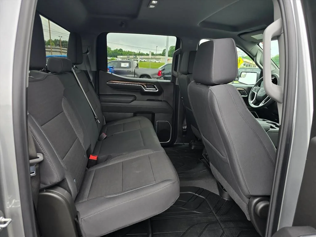 Used 2025 Gray Chevrolet RST image 13