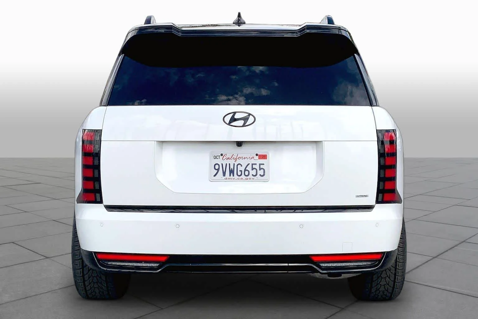 Used 2026 Creamy White Pearl Hyundai Calligraphy image 4