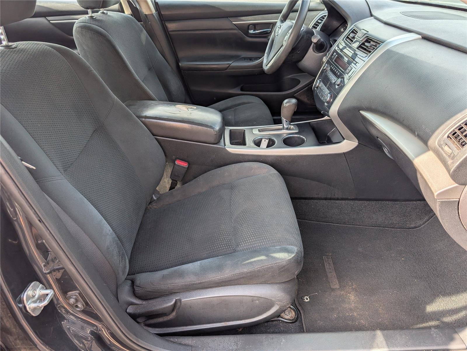 Used 2015 Storm Nissan 2.5 S image 38