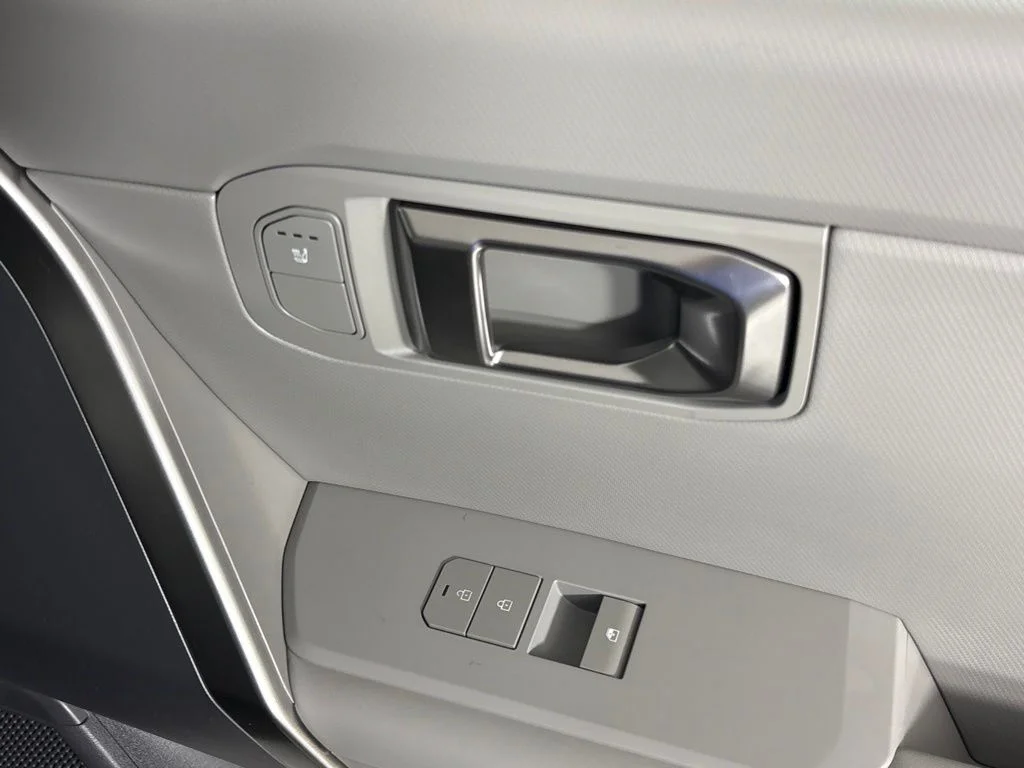 New 2027 Aurora Black Pearl Kia EX image 14