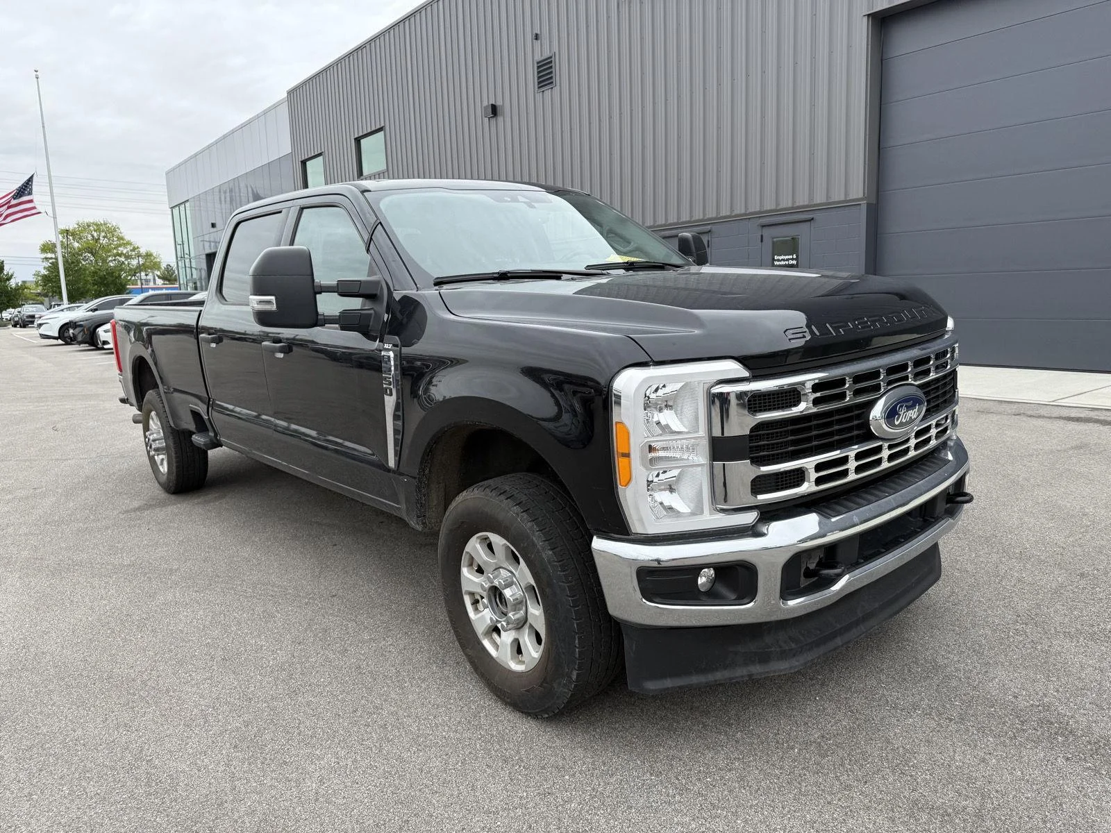 2023 Ford F-250 XL 4x4 Crew Cab 176 in's photo