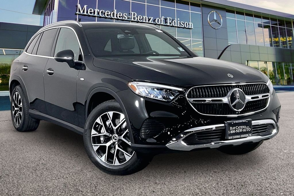 2025 Mercedes-Benz GLC