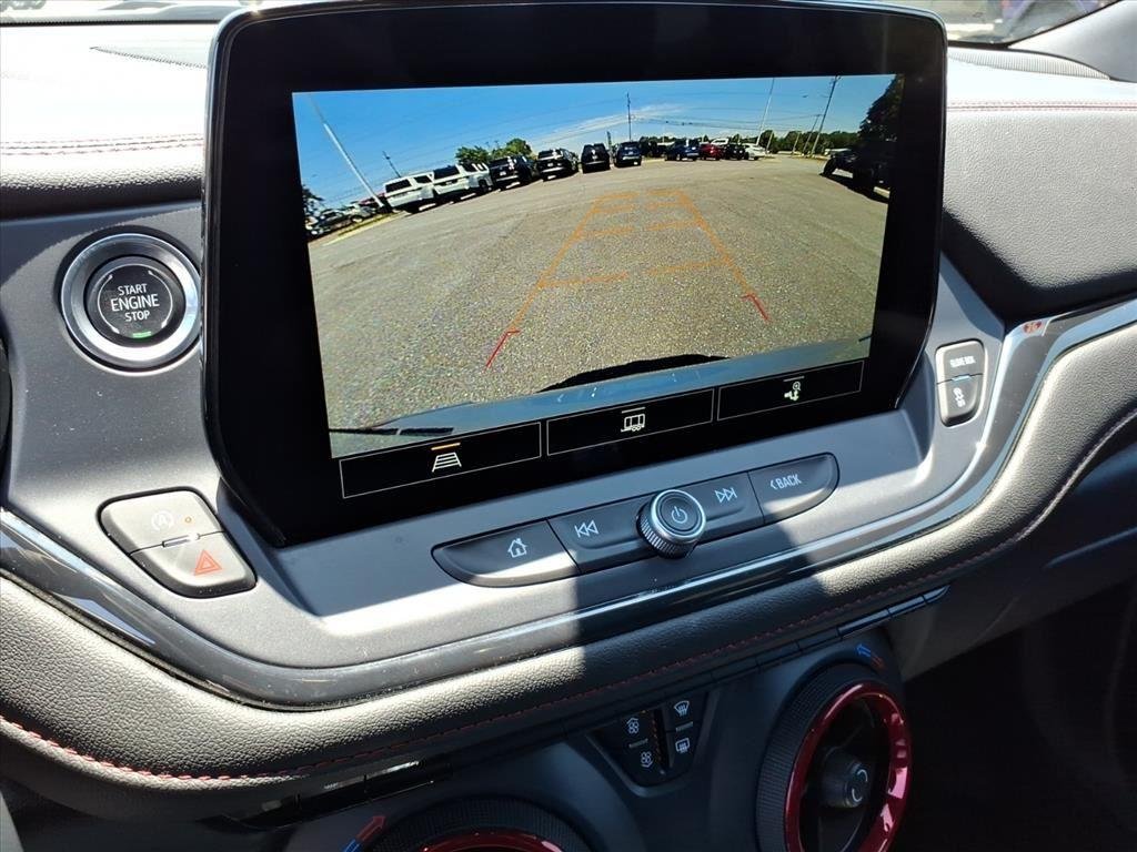 Used 2025 Iridescent Pearl Tricoat Chevrolet RS image 25