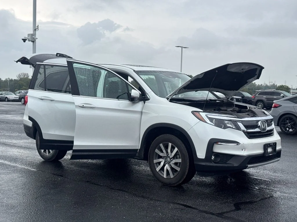 Used 2022 White Honda EX-L image 13