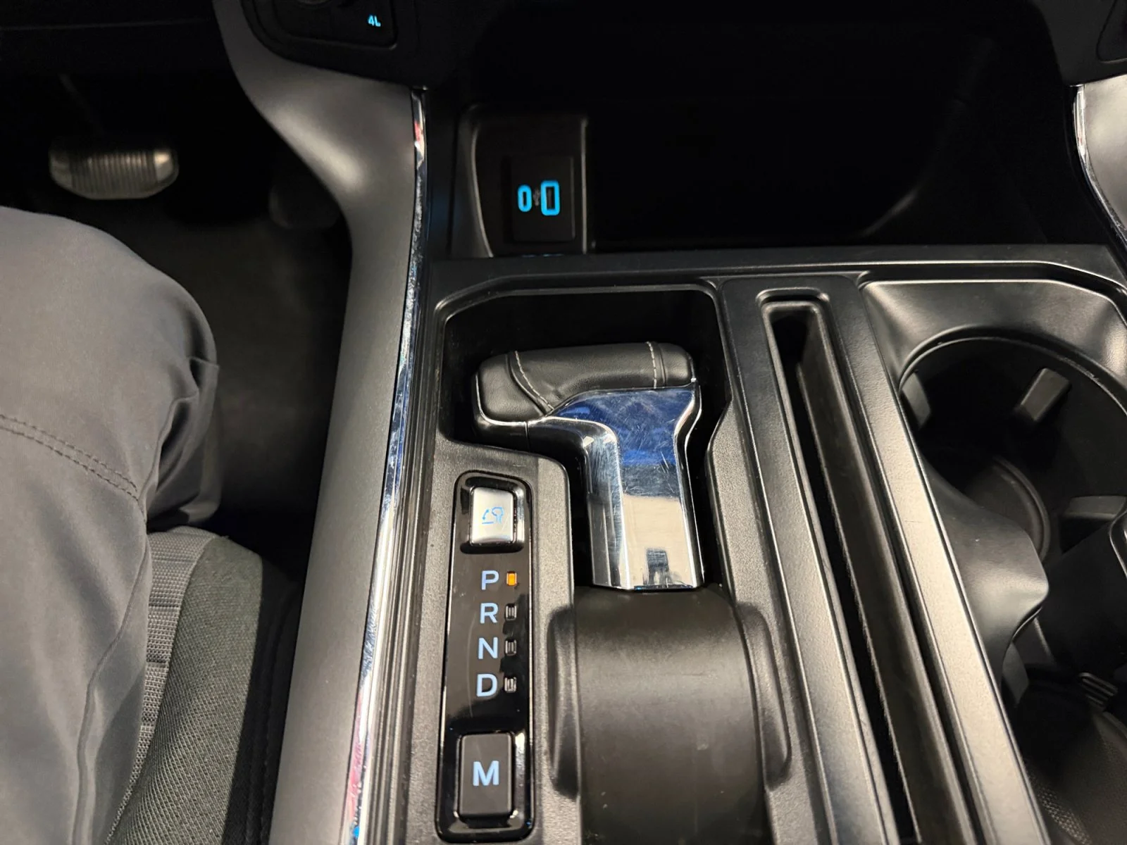 Used 2023 Blue Ford XLT image 37