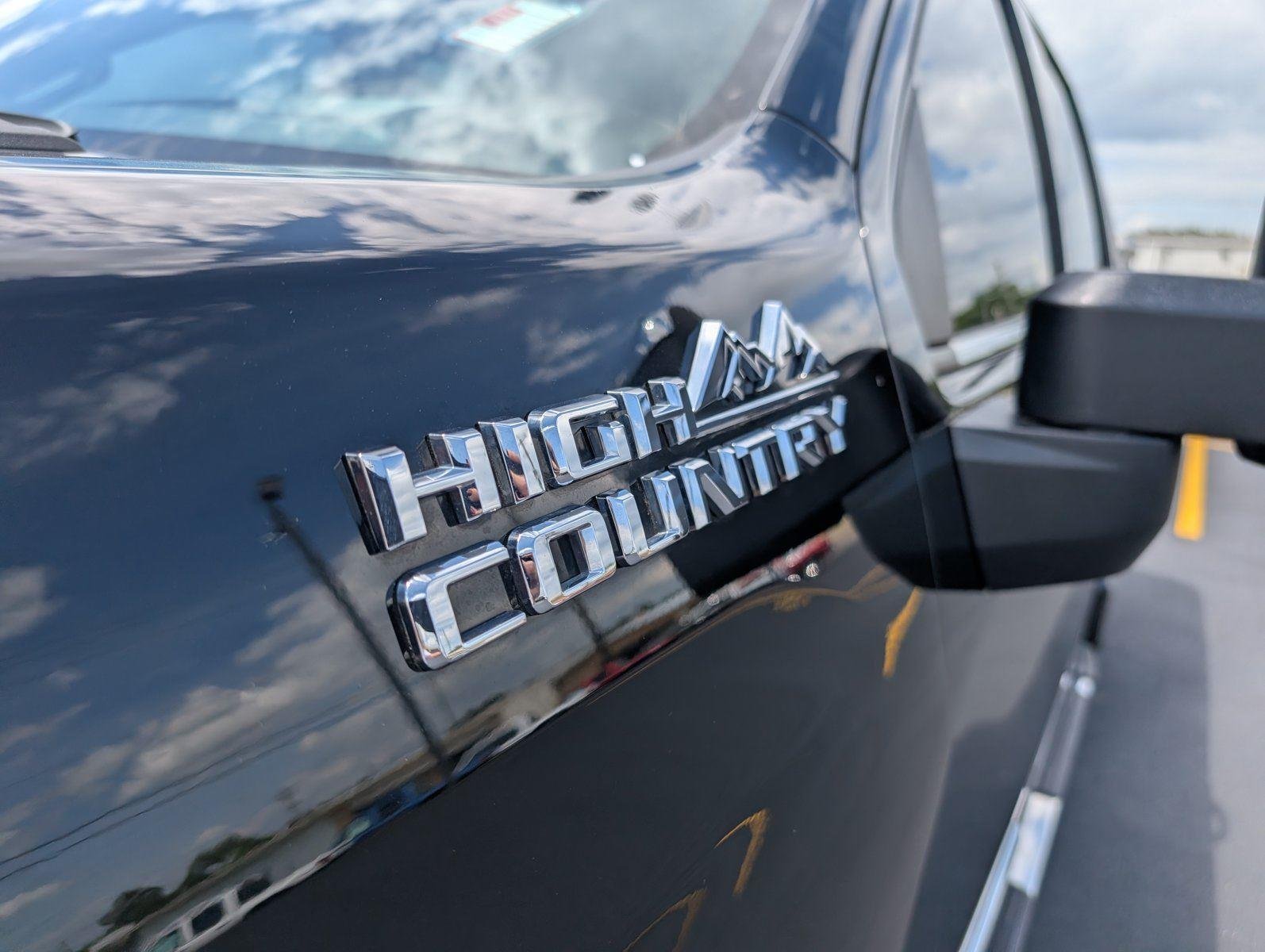 Used 2024 Black Chevrolet High Country image 10