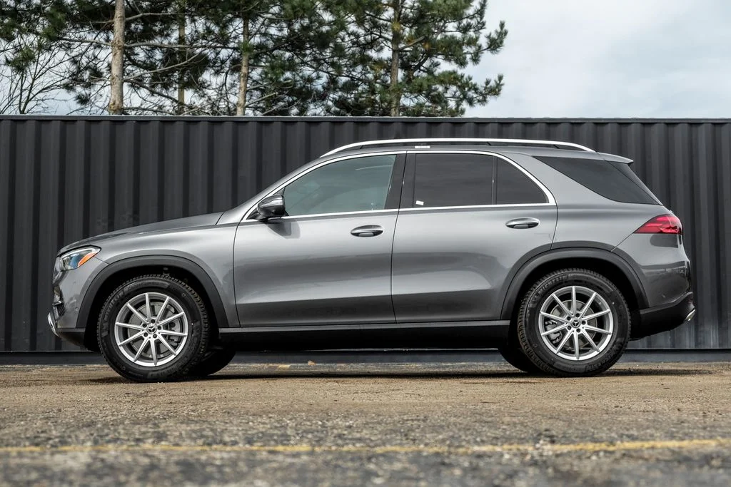 New 2026 Selenite Grey Metallic Mercedes-Benz GLE 350 image 3