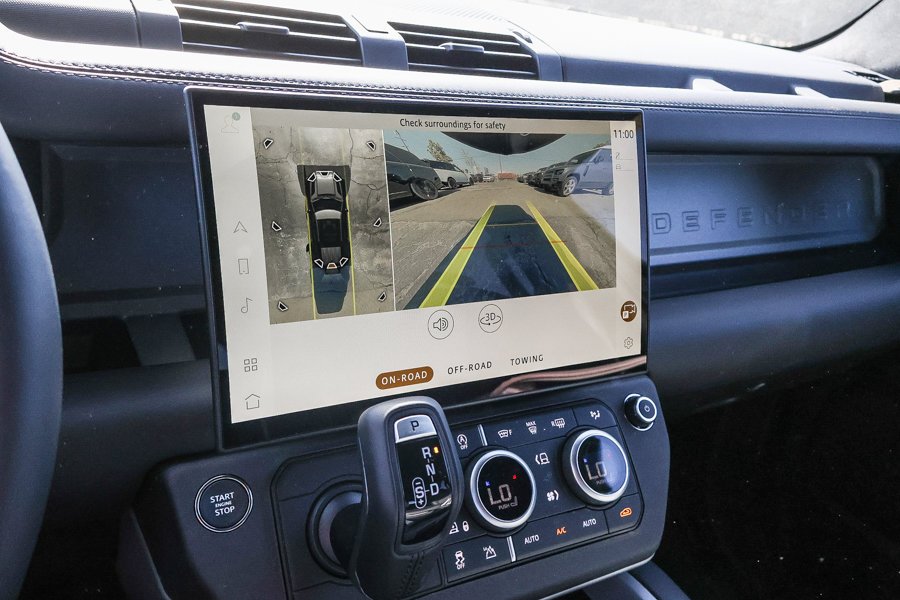 New 2026 Santorini Black Land Rover X image 25