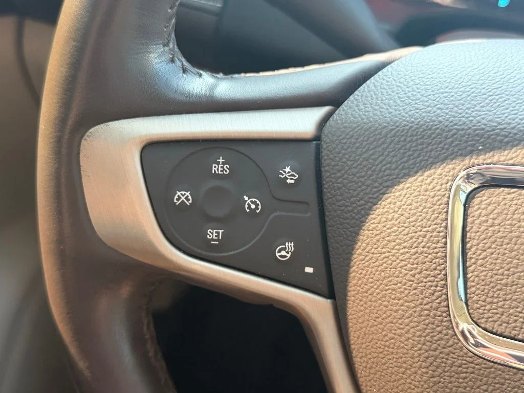 Used 2019 White GMC Denali image 36