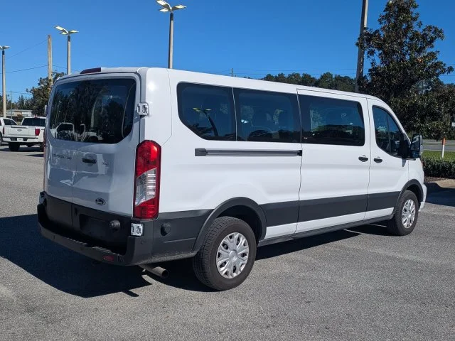 Used 2024 Oxford White Ford XLT image 4