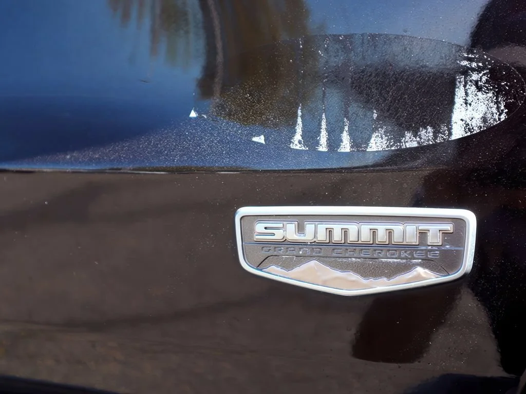 Used 2017 Luxury Brown Pearl Jeep Summit image 35