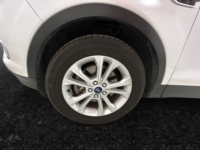 Used 2018 White Ford SE image 27