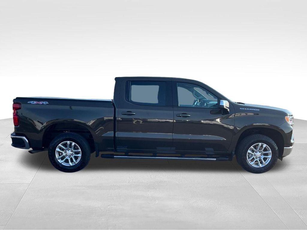 Used 2023 Brown Chevrolet LT image 7
