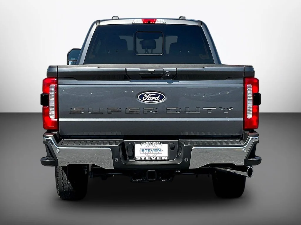 New 2027 Carbonized Gray Metallic Ford F-250® Lariat® image 4