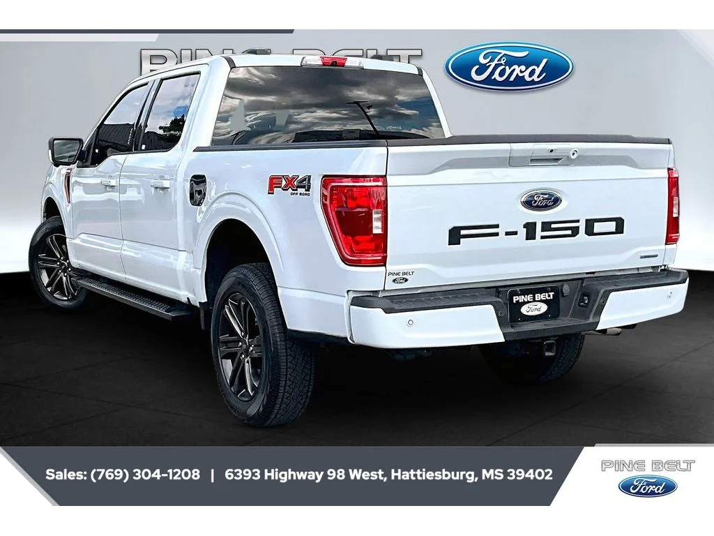 Used 2022 Space White Metallic Ford XLT image 2