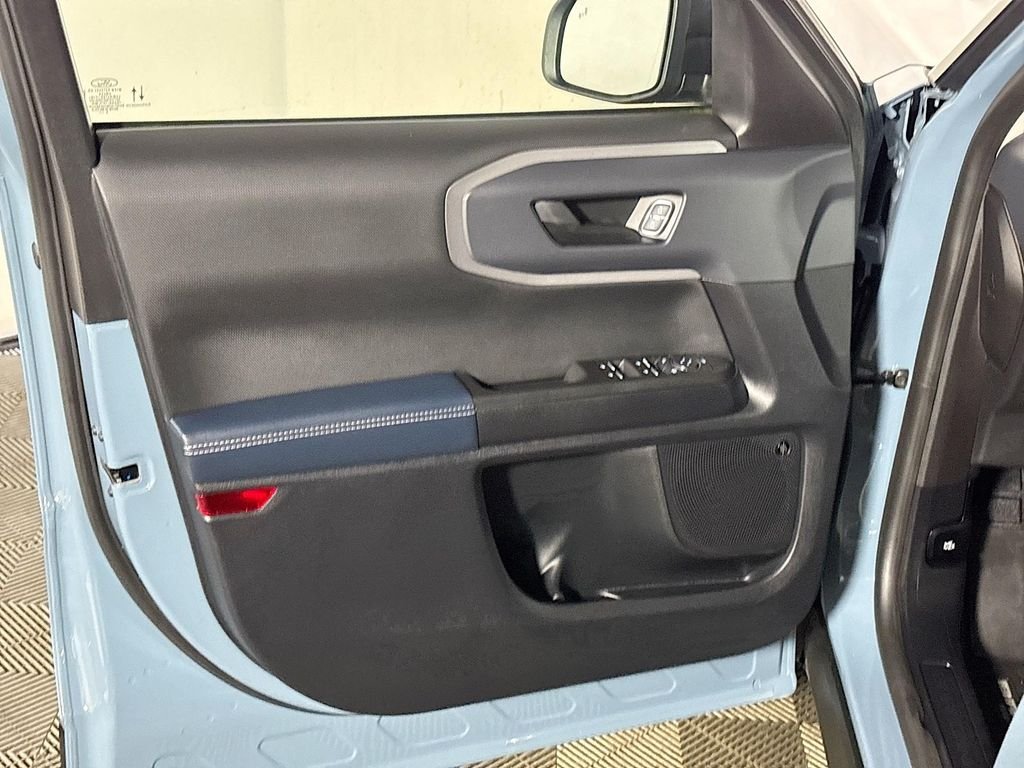 Used 2022 Blue Ford Outer Banks image 10