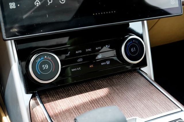Used 2023 Black Land Rover SE image 39