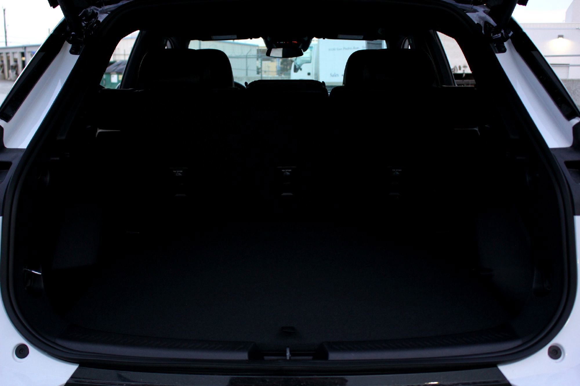 2025 Chevrolet Equinox EV LT - Photo 20