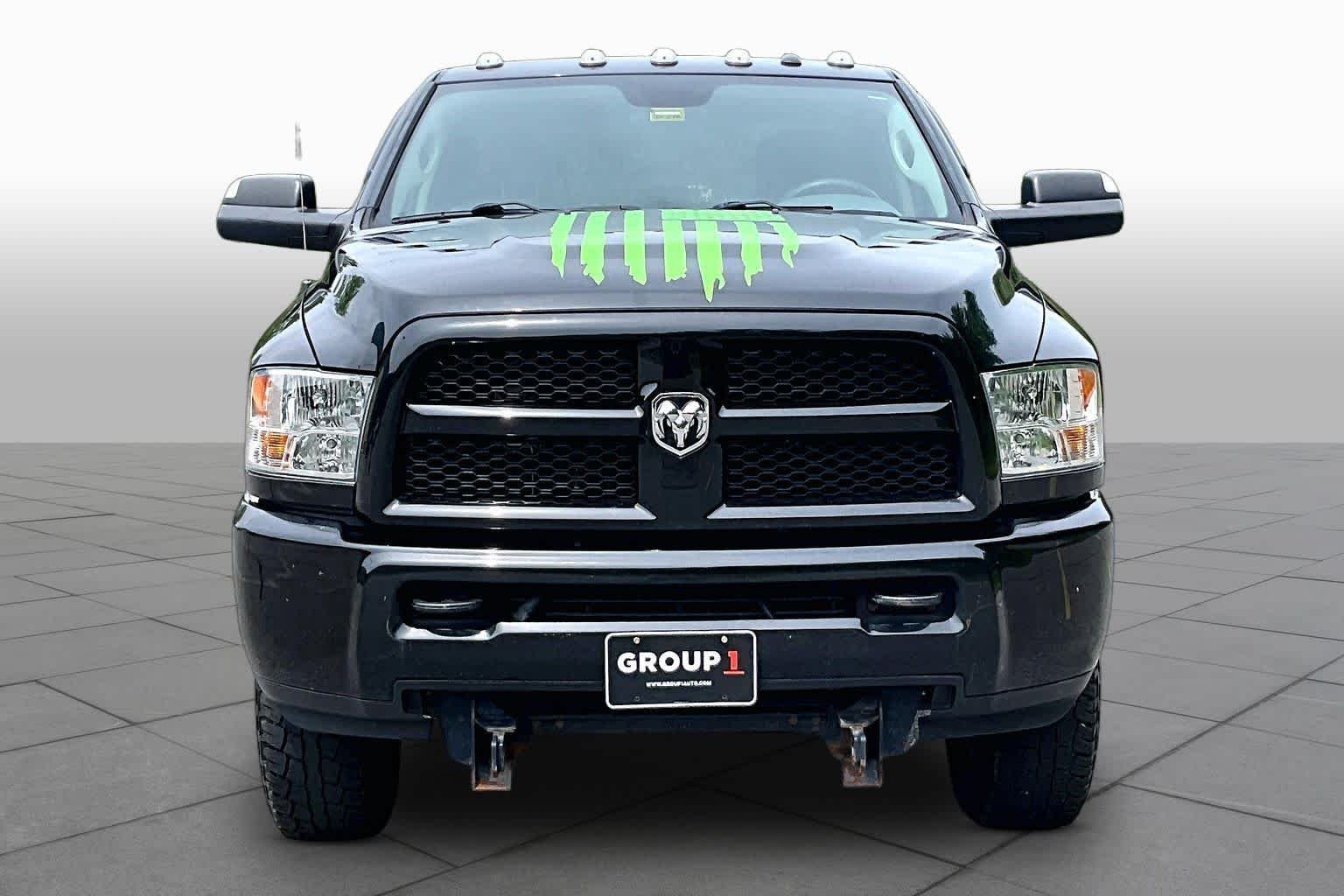 Used 2018 Brilliant Black Crystal Pearlcoat Ram Tradesman image 4