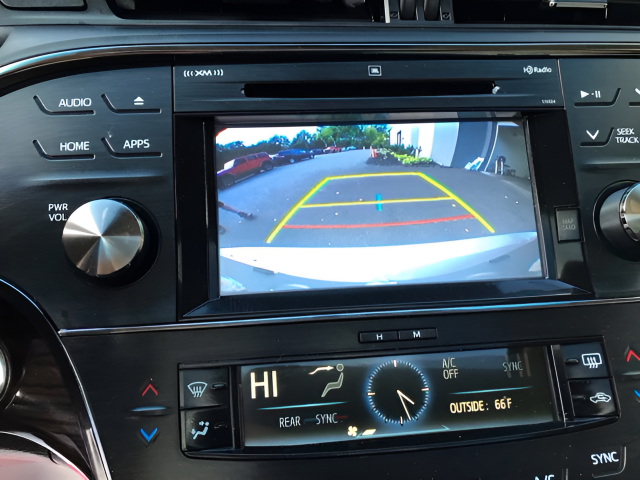 Used 2015  Toyota Limited image 20