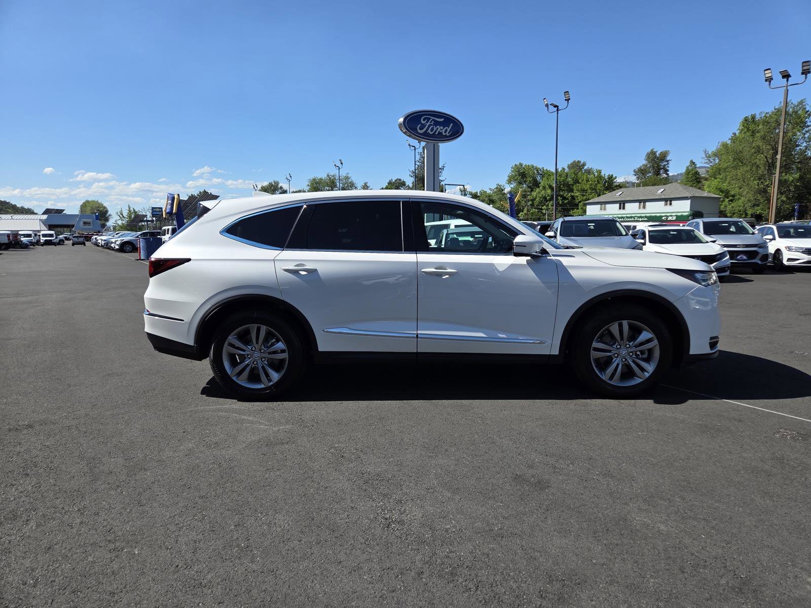 New 2026 Platinum White Pearl Acura AWD image 4