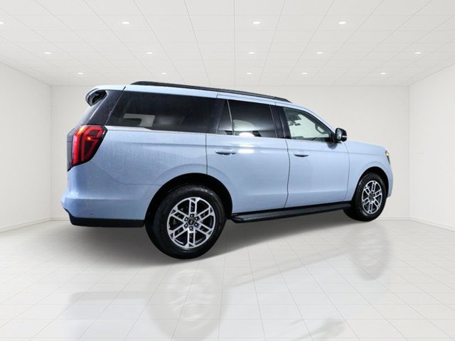 Used 2025 Gray Ford Active image 6