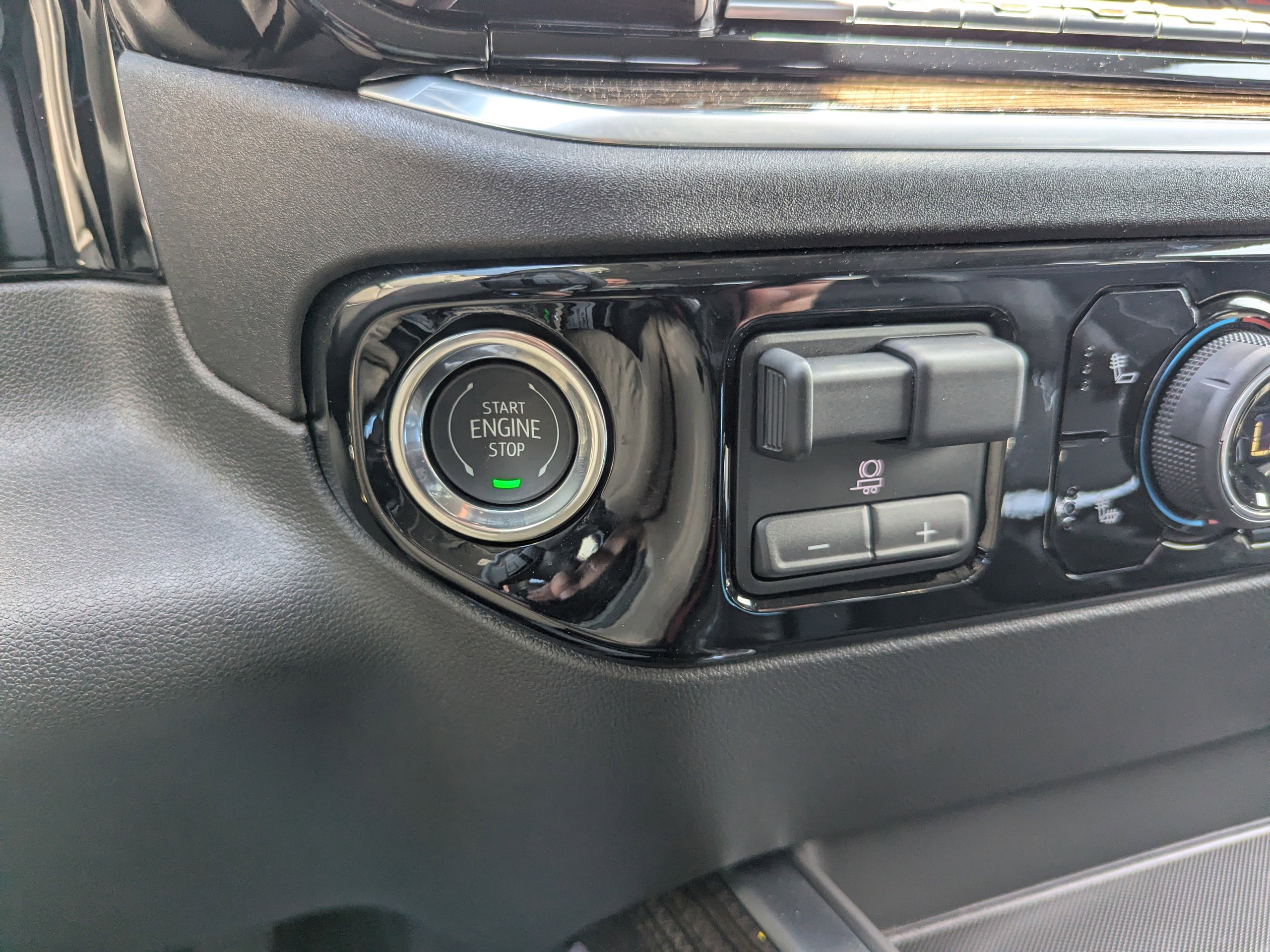 2025 Chevrolet Silverado 1500 RST - Photo 17