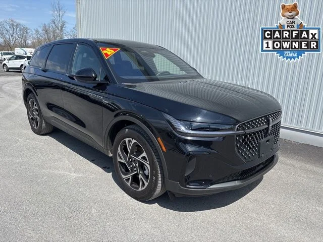 2025 Lincoln Nautilus Premiere AWD's photo
