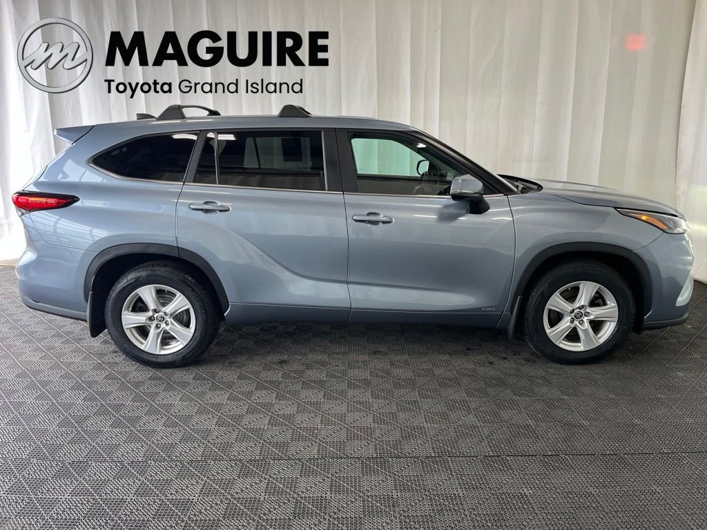 Used 2023 Blue Toyota LE image 2