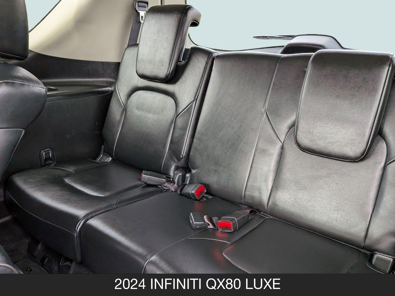 2024 INFINITI QX80 Luxe 4WD - Photo 17