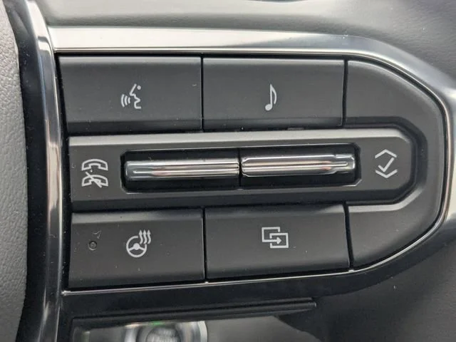 New 2026 Summit White GMC AT4 image 25