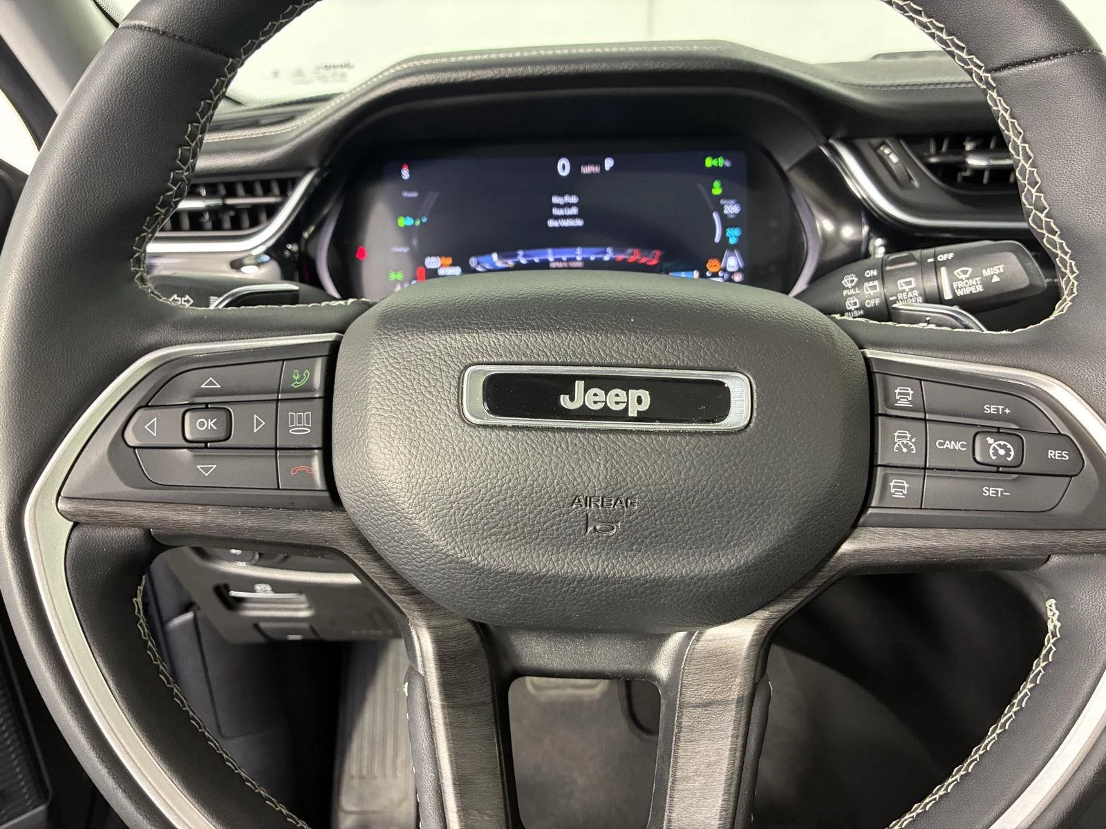 Used 2024 Baltic Gray Metallic Clearcoat Jeep 4xe image 42