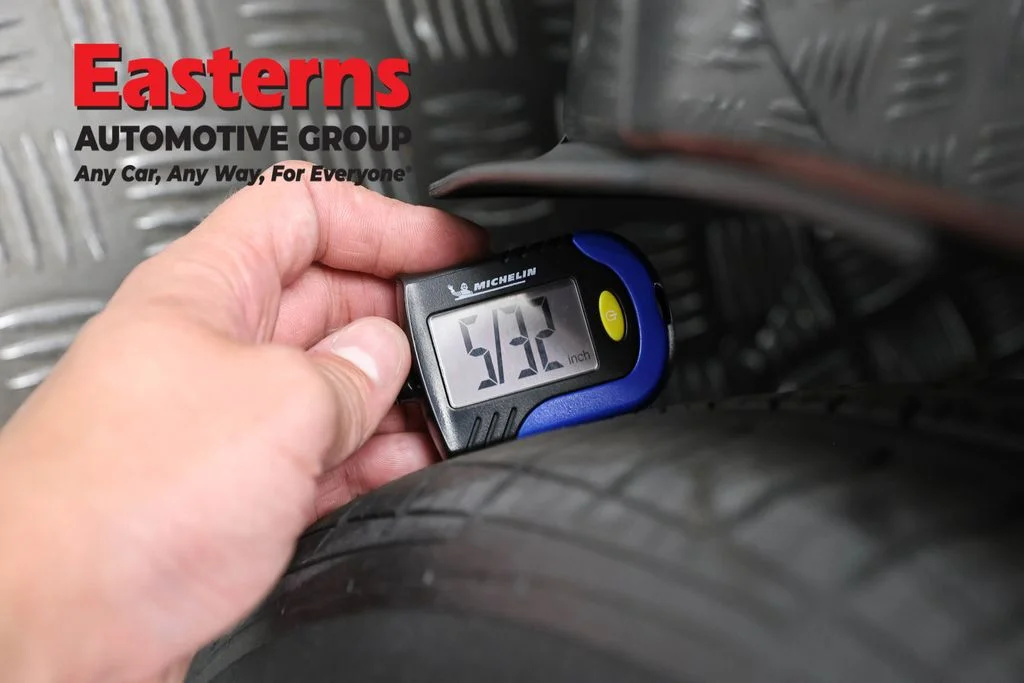 Used 2023 Black Nissan 2.5 SV image 27