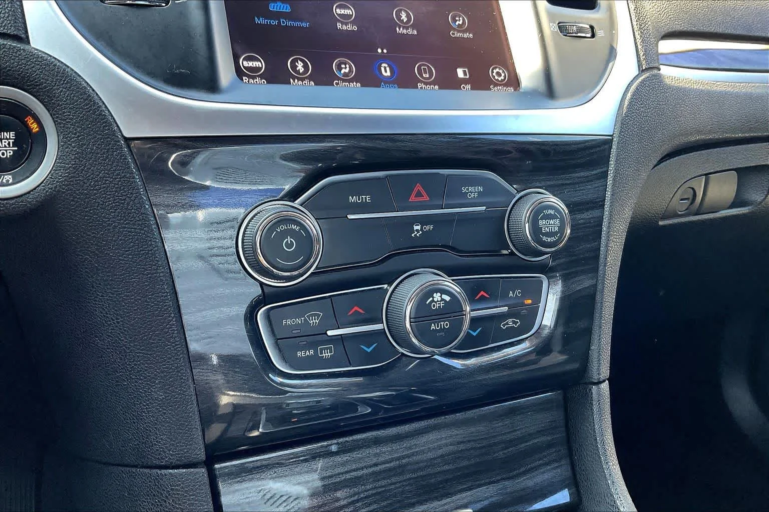 Used 2019 Ceramic Grey Clearcoat Chrysler Touring image 33
