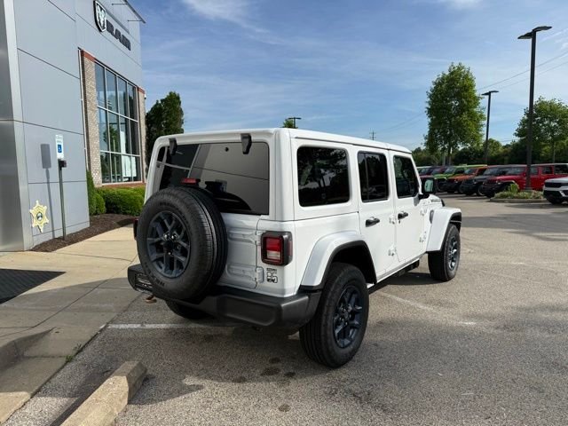 New 2026 Bright White Clear-Coat Exterior Paint Jeep 85th Anniversary Edition image 7