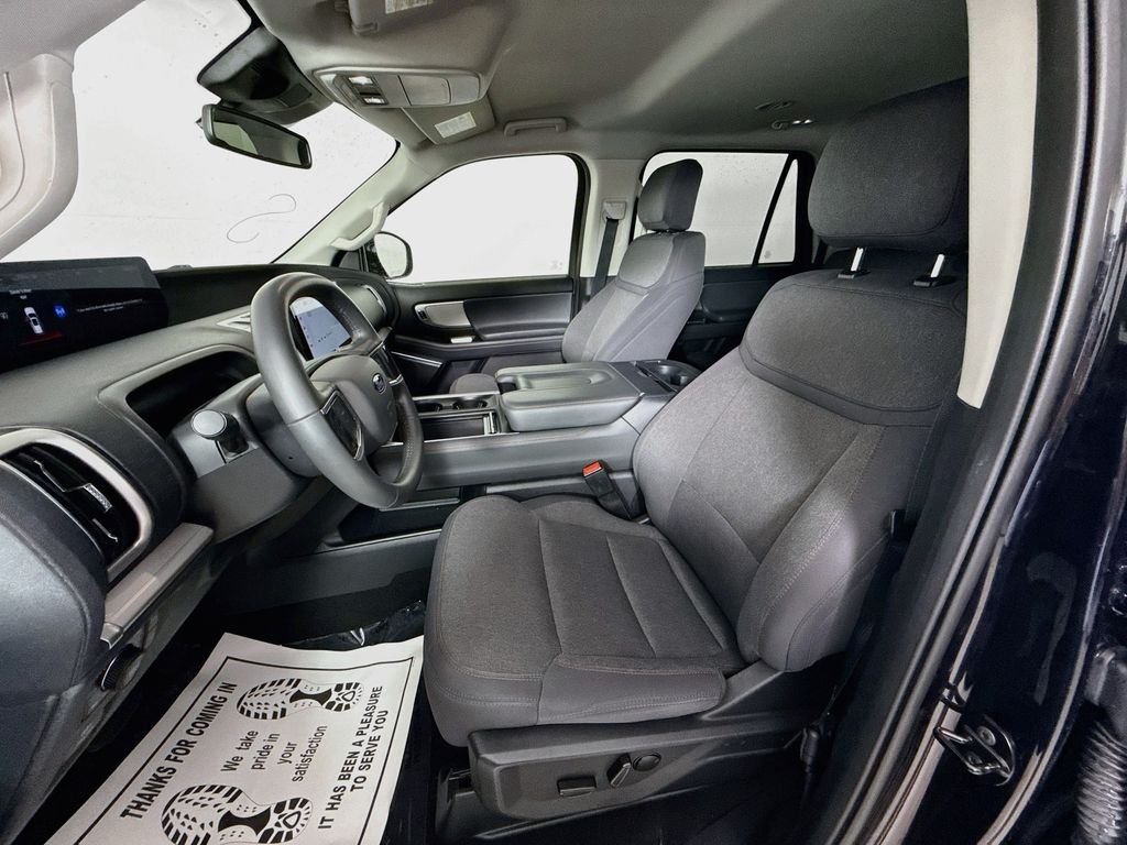 Used 2025 Agate Black Metallic Ford Active image 20