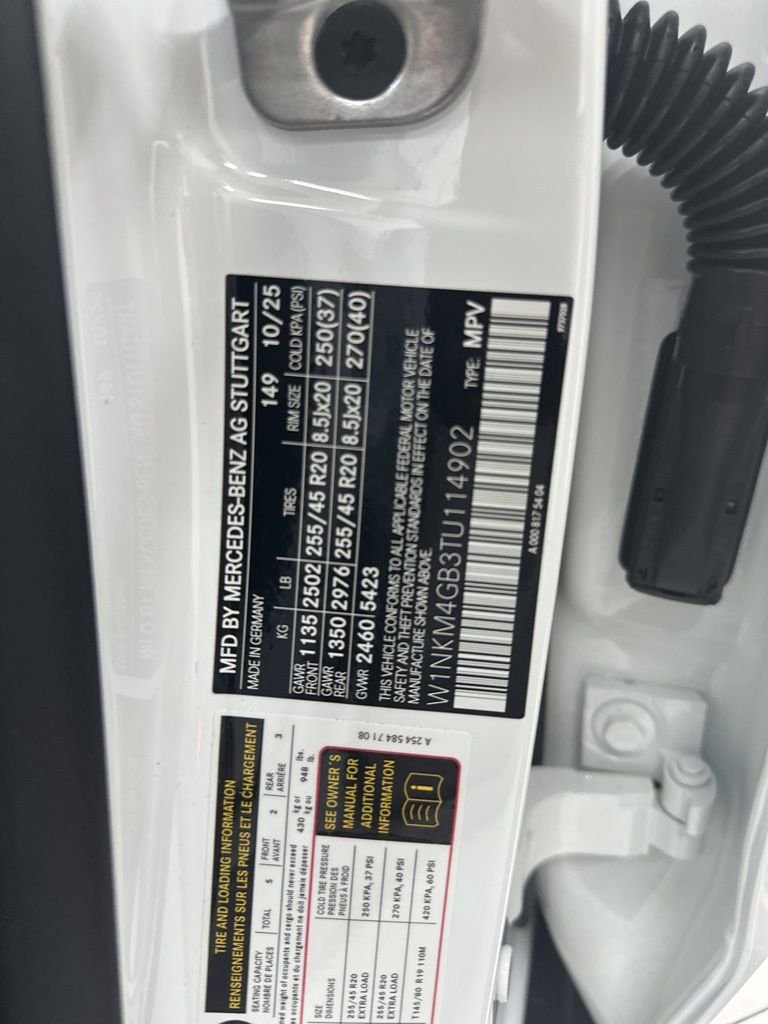 Used 2026 White Mercedes-Benz GLC 300 image 32