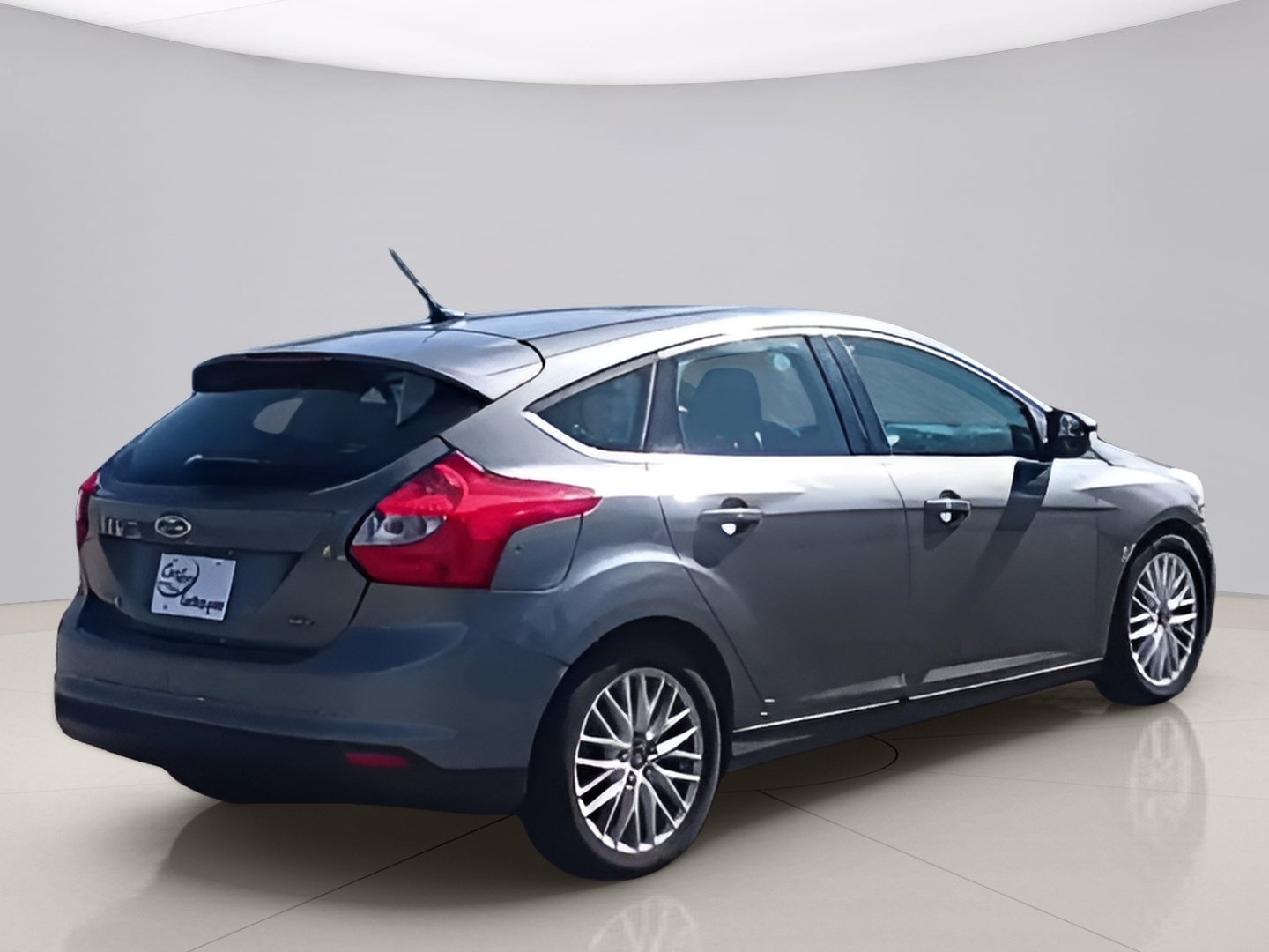 Used 2012 Gray Ford SEL image 5